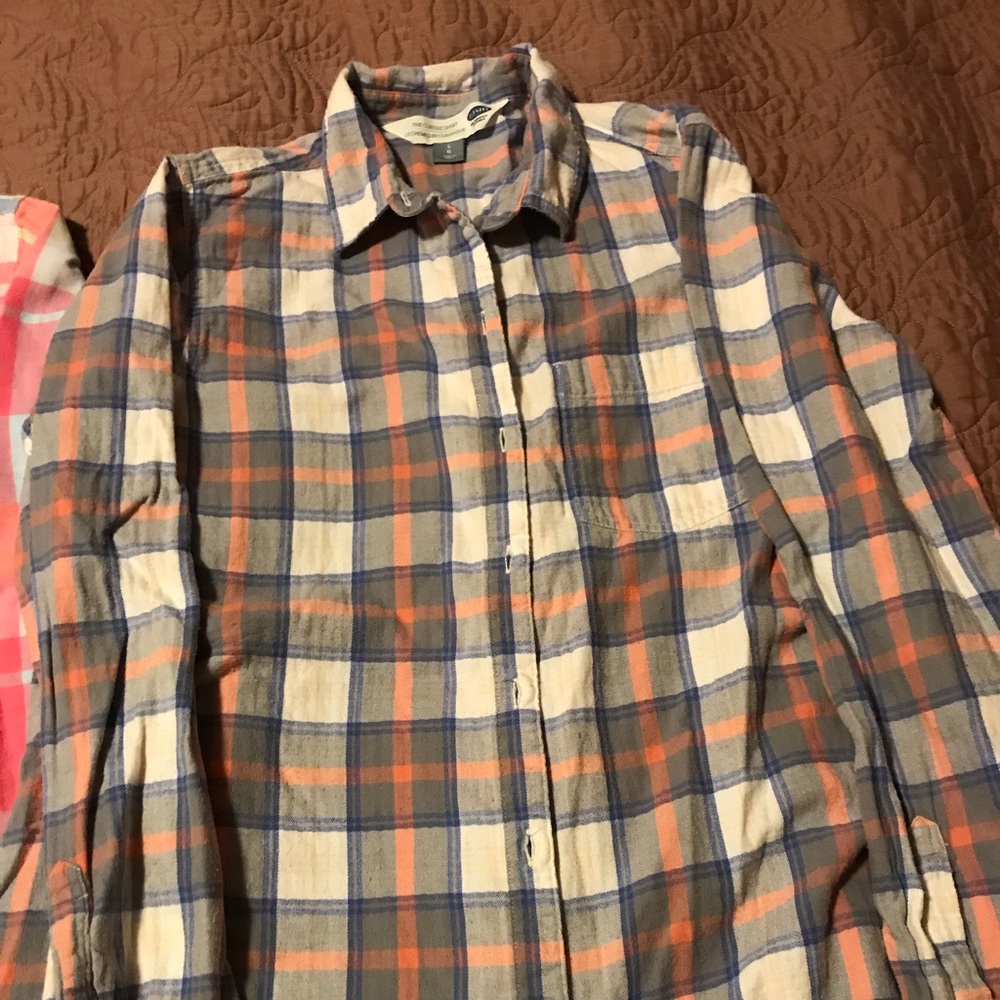 ❗️Button down shirts❗️ - Picture 7 of 8